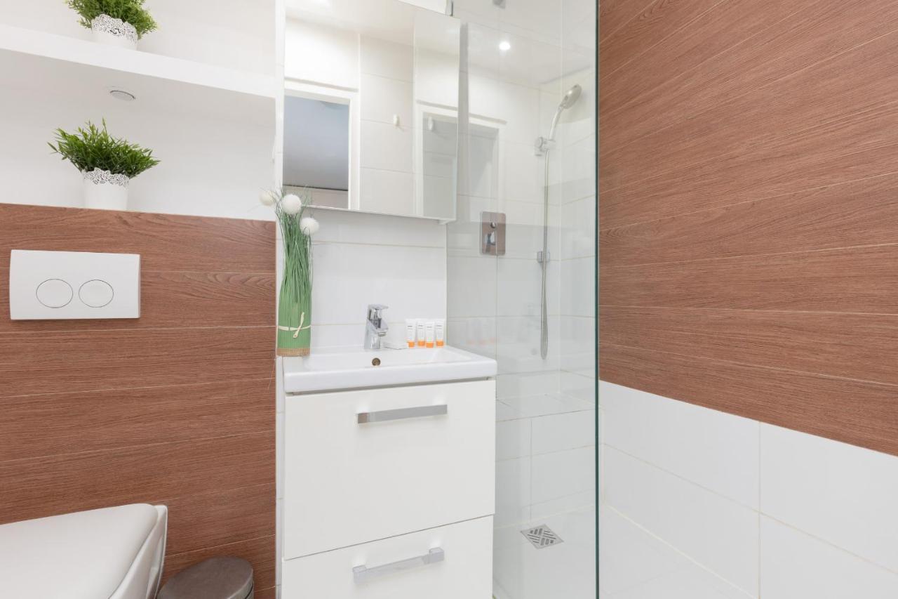 Zlota Apartment Center Of Warsaw By Noclegi Renters Kültér fotó